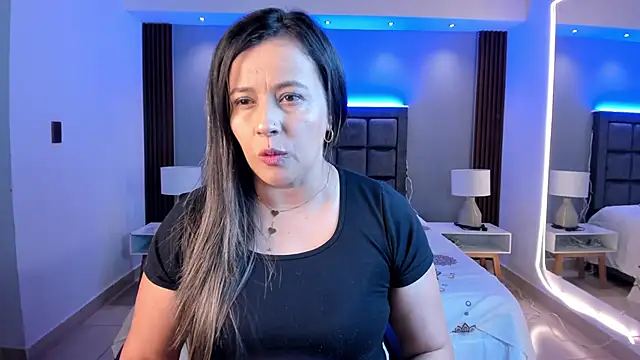 Snapshot of Susann_Ross chatting on October 2025 10:54:02 AM Susann Ross online show from October 2025 10:54:02 AM