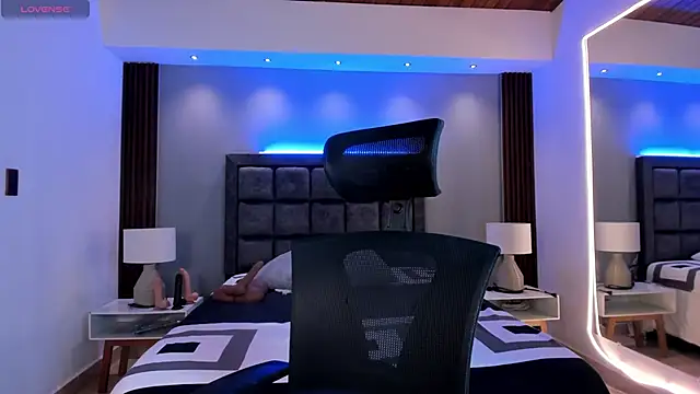 Susann Ross online show from November 2025 10:41:02 AM