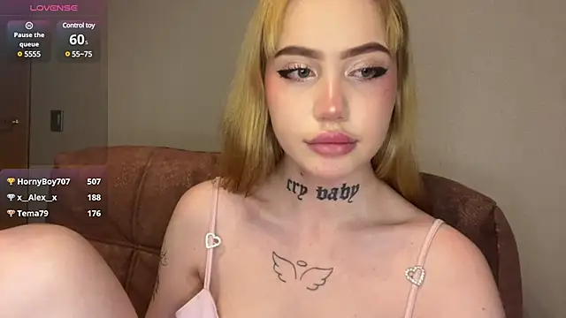 Snapshot of hanna_cry_baby chatting on January 2025 12:04:02 AM hanna cry baby online show from January 2025 12:04:02 AM