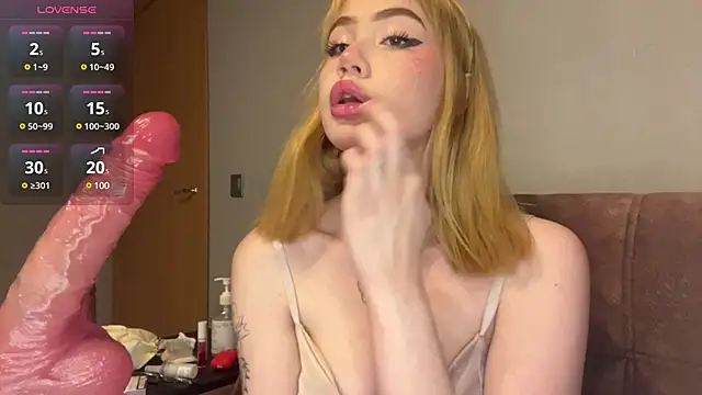 Snapshot of hanna_cry_baby chatting on January 2025 09:18:02 PM hanna cry baby online show from January 2025 09:18:02 PM