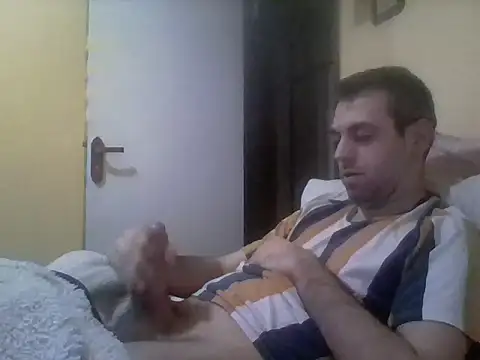 Snapshot of Garpado chatting on December 2025 07:52:01 PM Garpado online show from December 2025 07:52:01 PM