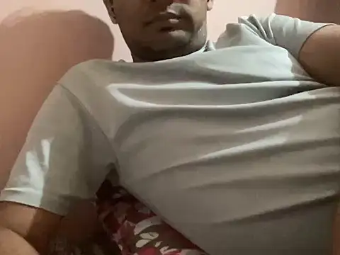 NiceBoy9099 online show from October 2025 05:46:01 PM