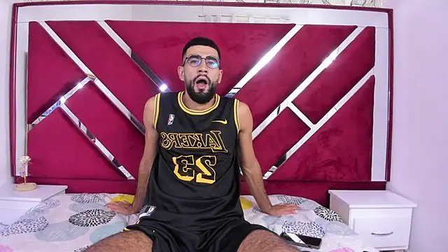 Ethan  Walker online show from February 2025 03:47:01 PM