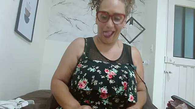 Snapshot of EvaMills1 chatting on September 2025 09:08:02 PM EvaMills1 online show from September 2025 09:08:02 PM