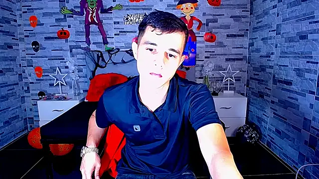 ADAM HOT online show from October 2025 10:12:02 PM