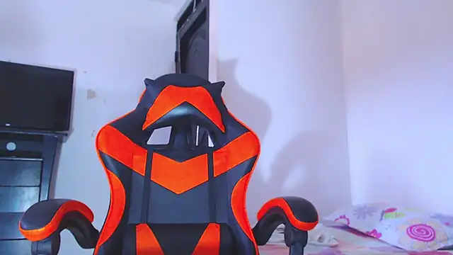 ADAM HOT online show from December 2025 09:54:01 PM