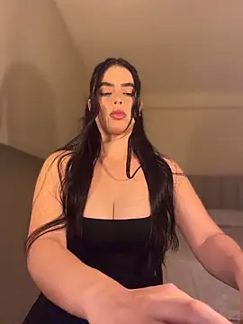 Mavi Coless online show from June 2026 01:00:01 AM