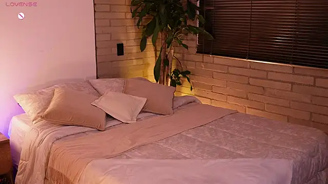 Snapshot of sammy_laszlow chatting on January 2026 01:51:01 AM sammy laszlow online show from January 2026 01:51:01 AM