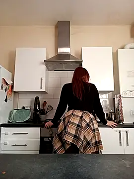 Snapshot of Teagan_B chatting on September 2025 08:06:02 AM Teagan B online show from September 2025 08:06:02 AM