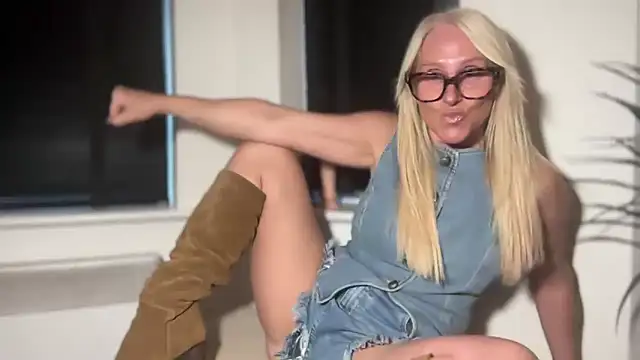 MelodyCollinsUk online show from September 2025 06:08:02 PM