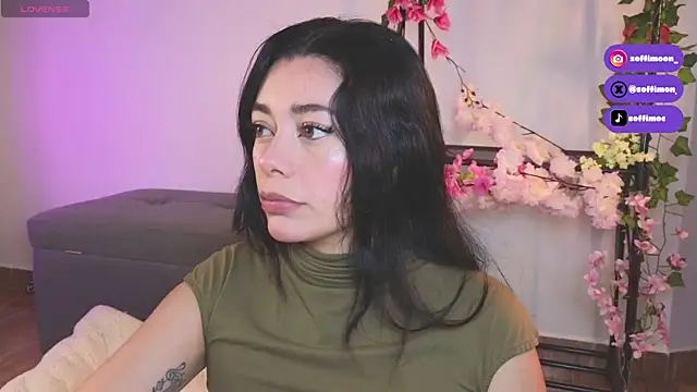 Snapshot of Soffimoon_ chatting on September 2025 04:23:01 AM Soffimoon online show from September 2025 04:23:01 AM