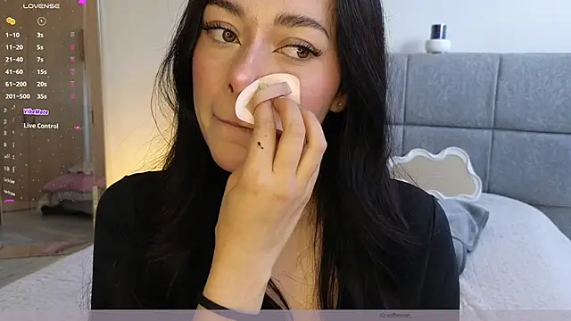 Soffimoon  online show from February 2026 07:24:02 PM