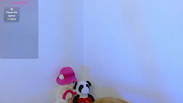 Snapshot of yulissa18 chatting on October 2025 07:22:01 PM yulissa18 online show from October 2025 07:22:01 PM