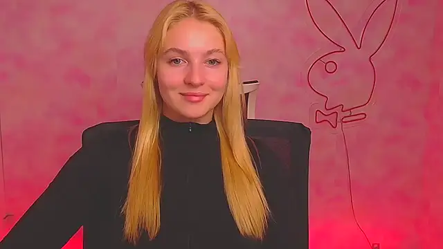 Snapshot of Milka_kiss_ chatting on December 2024 01:29:01 AM Milka kiss online show from December 2024 01:29:01 AM