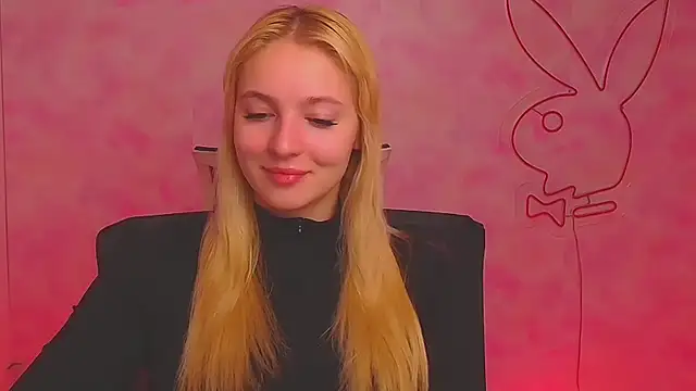 Snapshot of Milka_kiss_ chatting on December 2024 07:27:01 AM Milka kiss online show from December 2024 07:27:01 AM