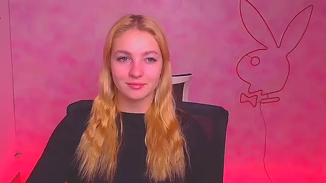 Snapshot of Milka_kiss_ chatting on December 2024 07:12:01 AM Milka kiss online show from December 2024 07:12:01 AM