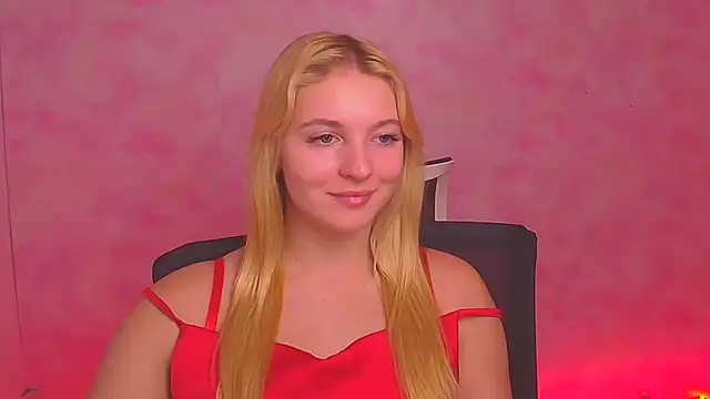 Snapshot of Milka_kiss_ chatting on December 2024 10:05:02 AM Milka kiss online show from December 2024 10:05:02 AM