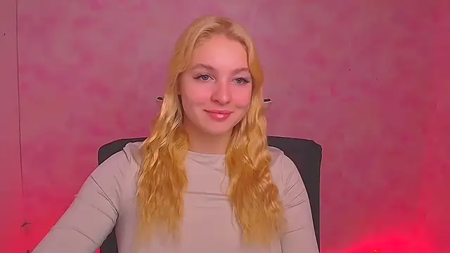 Snapshot of Milka_kiss_ chatting on January 2025 06:44:02 AM Milka kiss online show from January 2025 06:44:02 AM