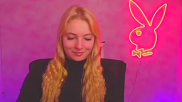 Snapshot of Milka_kiss_ chatting on January 2025 07:00:02 AM Milka kiss online show from January 2025 07:00:02 AM