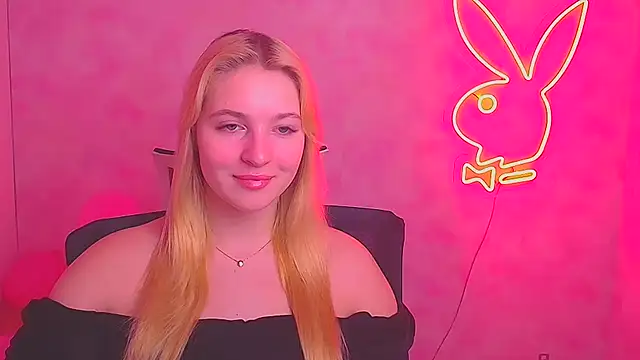 Snapshot of Milka_kiss_ chatting on February 2025 06:39:01 AM Milka kiss online show from February 2025 06:39:01 AM