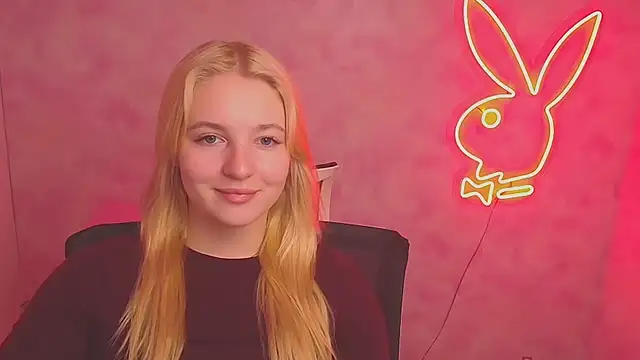 Snapshot of Milka_kiss_ chatting on March 2025 09:58:02 AM Milka kiss online show from March 2025 09:58:02 AM