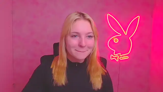 Snapshot of Milka_kiss_ chatting on October 2025 07:12:02 AM Milka kiss online show from October 2025 07:12:02 AM