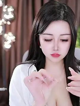 Snapshot of Qiaoqiao_ chatting on January 2025 05:38:01 PM Qiaoqiao online show from January 2025 05:38:01 PM