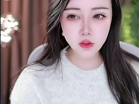 Snapshot of Qiaoqiao_ chatting on January 2025 10:28:02 AM Qiaoqiao online show from January 2025 10:28:02 AM