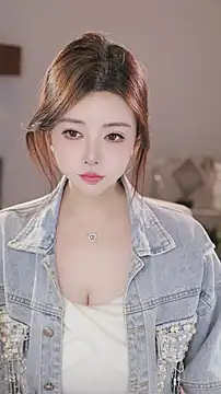 Qiaoqiao  online show from December 2025 04:14:01 PM