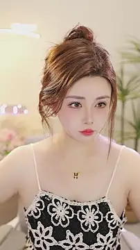 Qiaoqiao  online show from March 2026 12:45:02 PM