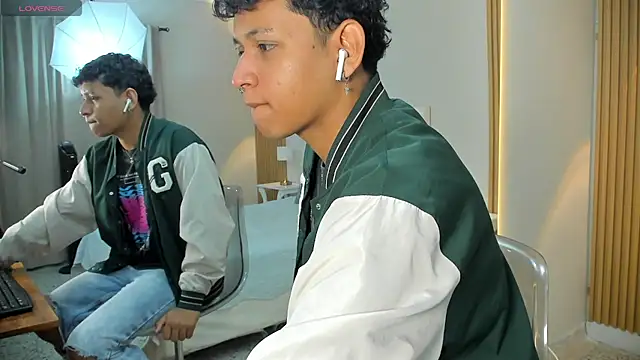 axel ps online show from September 2025 04:27:01 AM