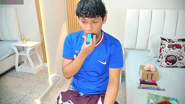 axel ps online show from November 2025 03:50:01 AM