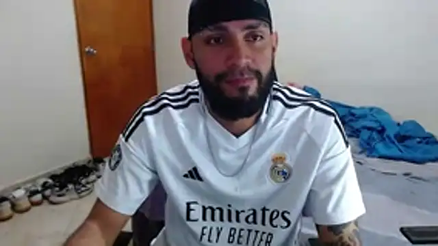 Snapshot of samir_music chatting on October 2025 07:09:02 PM samir music online show from October 2025 07:09:02 PM