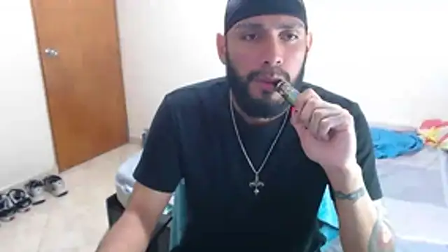 Snapshot of samir_music chatting on November 2025 01:23:02 PM samir music online show from November 2025 01:23:02 PM