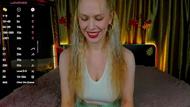  Sandra Tender  online show from October 2025 07:23:02 AM