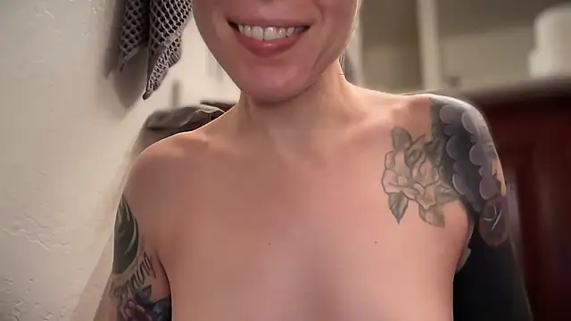 Goldensexetary69 online show from February 2025 04:32:02 AM