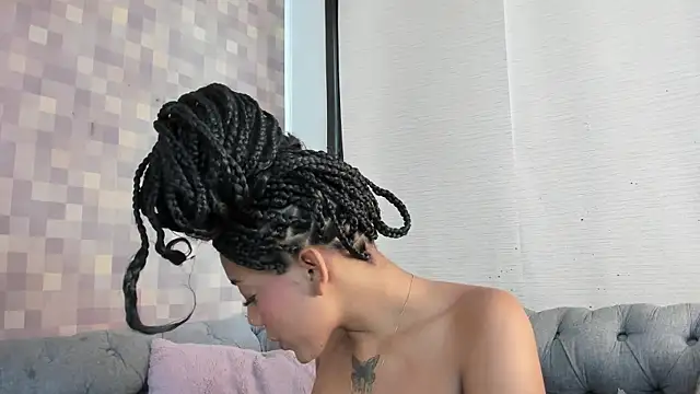 flavia cruz online show from September 2025 07:39:02 PM