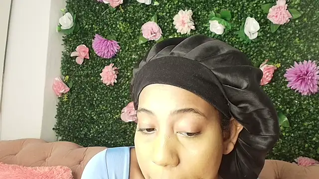 flavia cruz online show from April 2026 12:31:01 PM