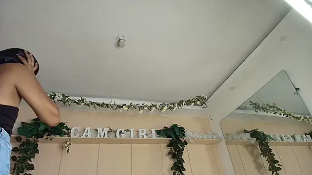 flavia cruz online show from June 2026 12:15:01 PM