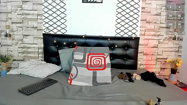 Snapshot of VioletaQueen_ chatting on January 2025 09:09:01 PM VioletaQueen online show from January 2025 09:09:01 PM