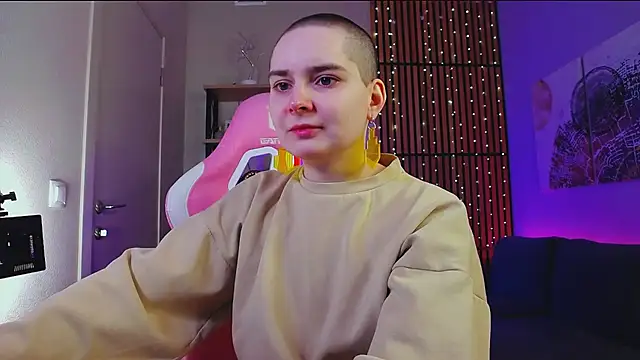 ManuTaya online show from February 2026 01:05:02 PM