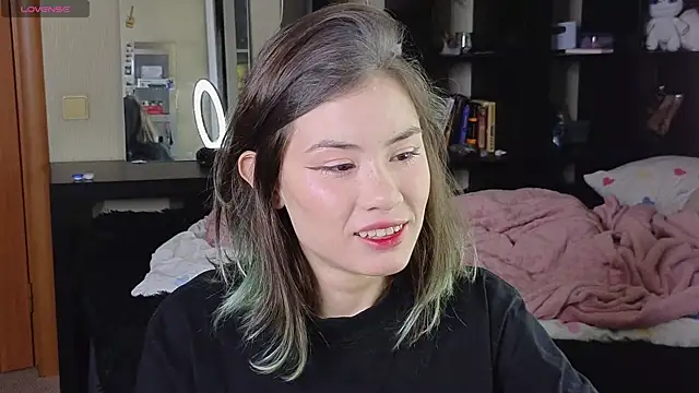 alicekiit online show from October 2025 05:05:01 AM