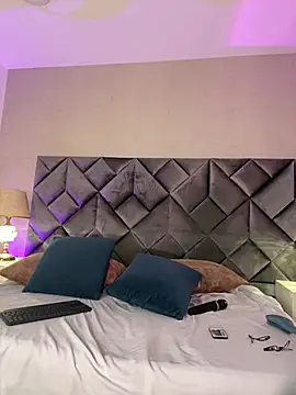 Luisa0110 online show from March 2026 04:43:01 PM