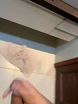 Snapshot of smithrosinha chatting on January 2025 02:33:01 AM smithrosinha online show from January 2025 02:33:01 AM