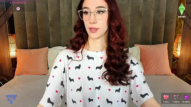 Evelyn Rush online show from October 2025 03:29:01 PM