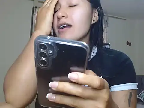 kazumi6 online show from December 2025 07:18:01 PM