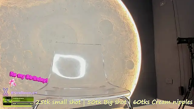 yerabrown69 online show from December 2024 08:07:01 PM