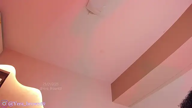 yerabrown69 online show from January 2025 12:31:01 PM