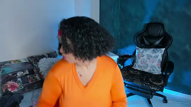 yerabrown69 online show from February 2025 12:14:02 PM