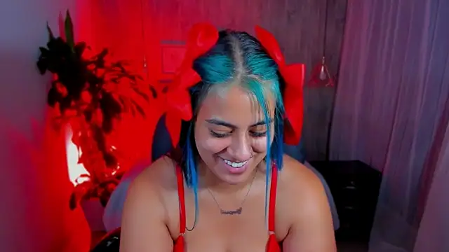 Xisu  online show from December 2024 12:33:02 PM